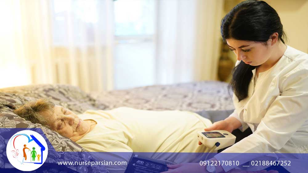 Patient nurse at home4